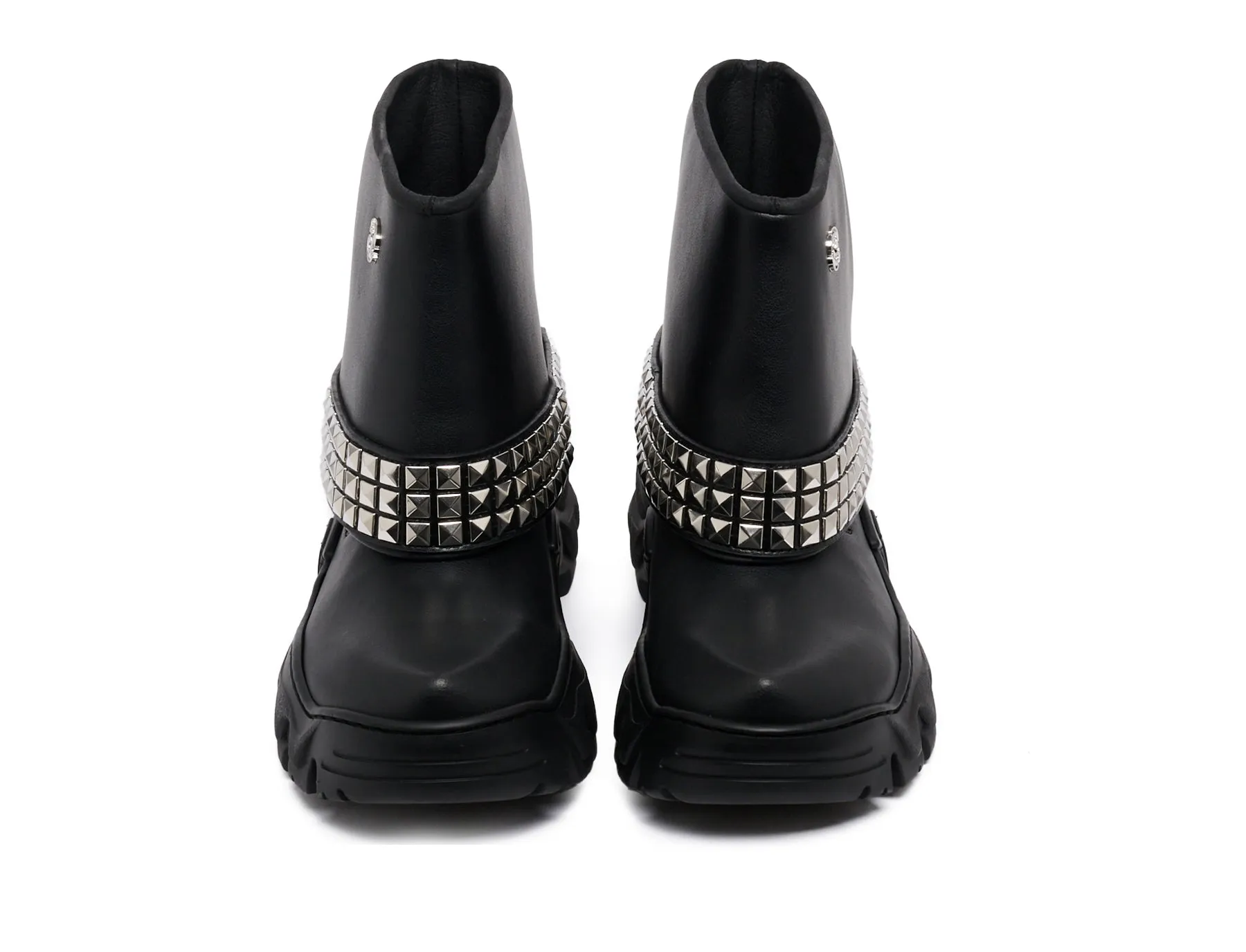 BABY RAIN BLACK STUDS