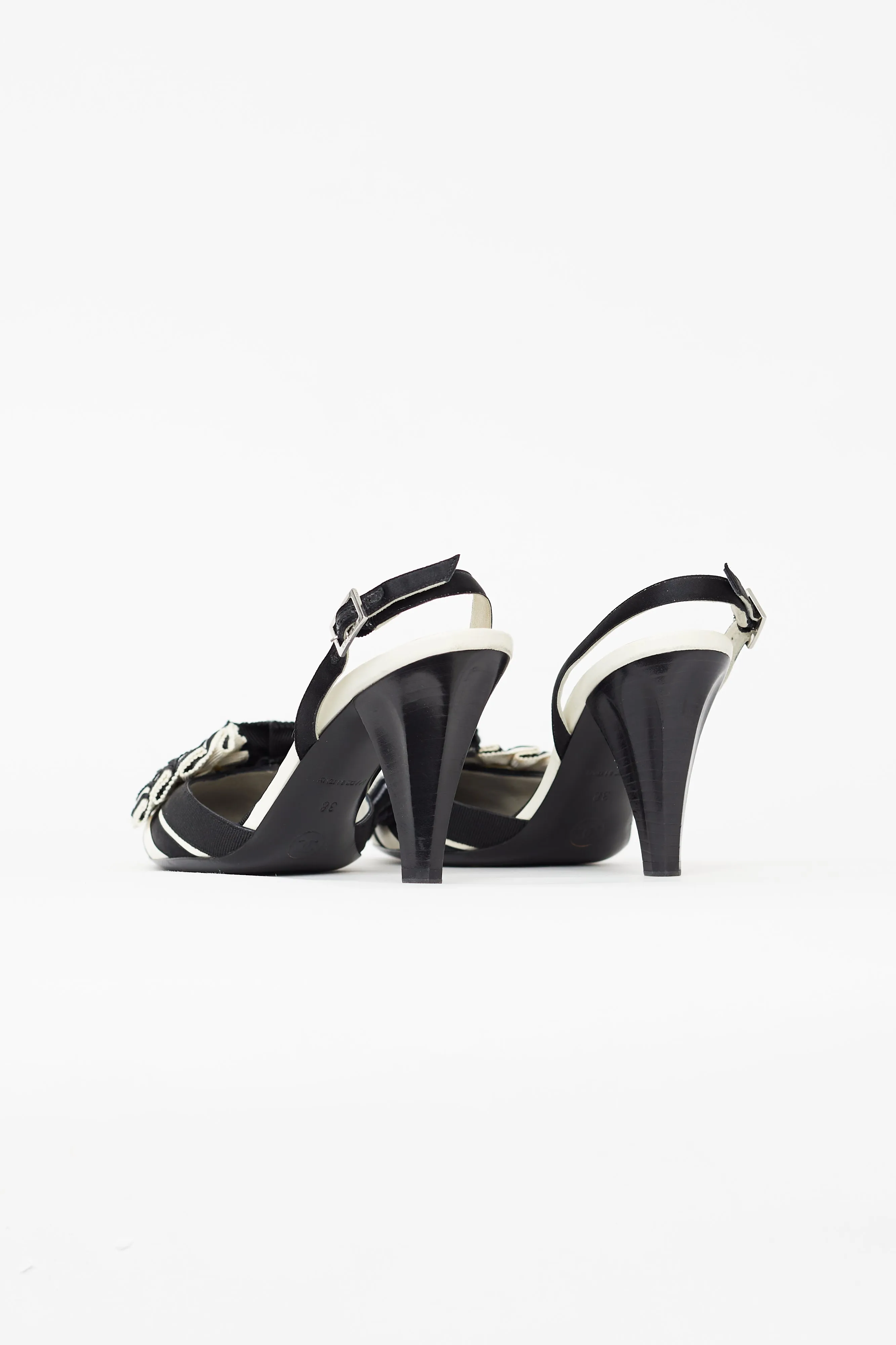 Vintage Black & White Canvas Camellia Heel